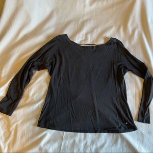 Women’s XL Fabletics long sleeved-tee, dart gray.